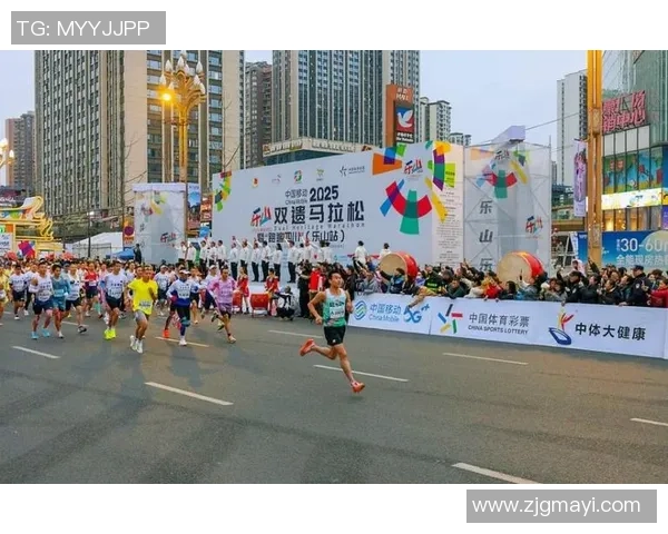 拥抱焰火与美景，乐山双遗马拉松道路绝了！